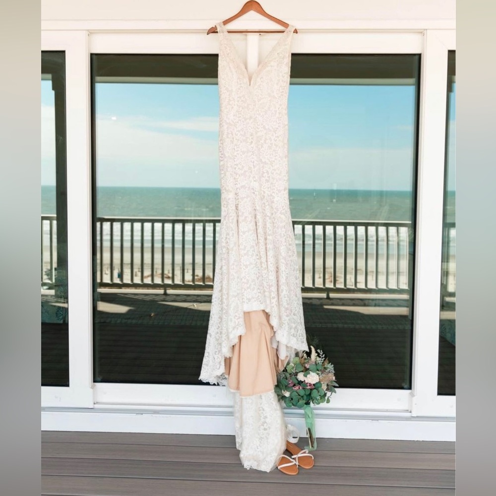 Maggie Sottero Wedding dresss